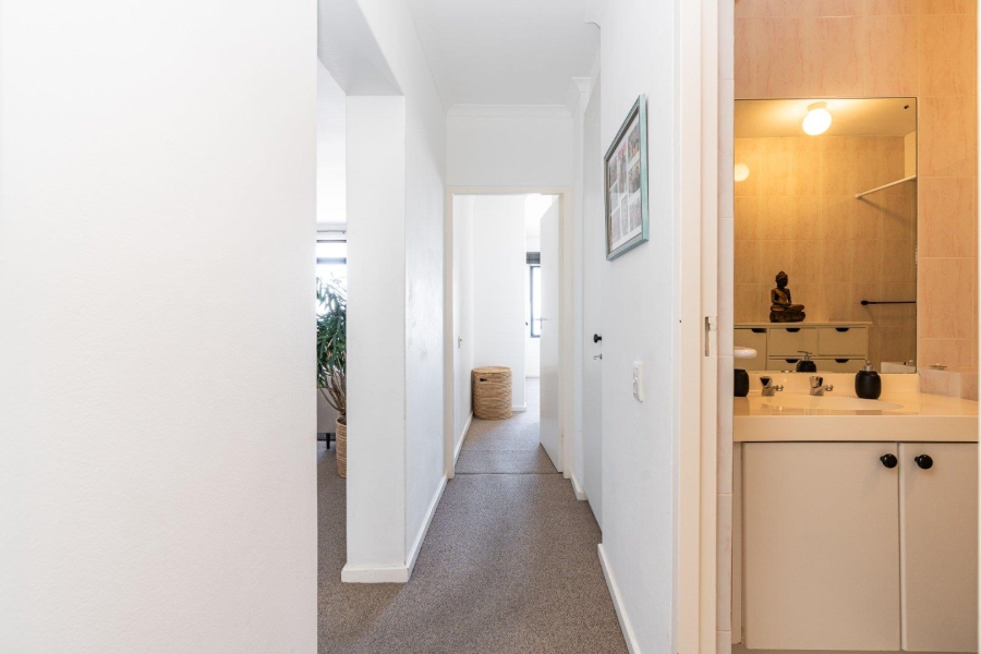 2 Bedroom Property for Sale in Fresnaye Western Cape